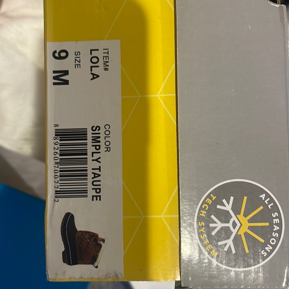 Winter Boots - image 1